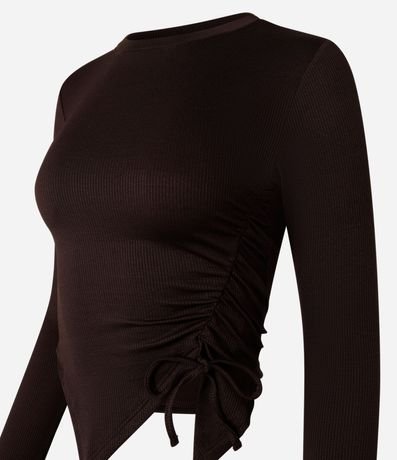 Blusa en Rib con Bajo Asimétrica y Tirante Lateral 7