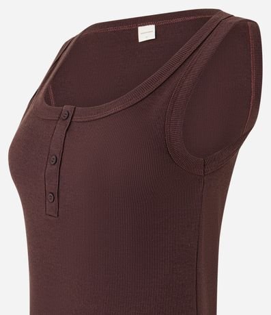 Blusa Musculosa en Rib con Media Vista de Botones 8