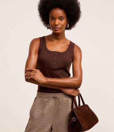 Blusa Musculosa en Rib con Media Vista de Botones