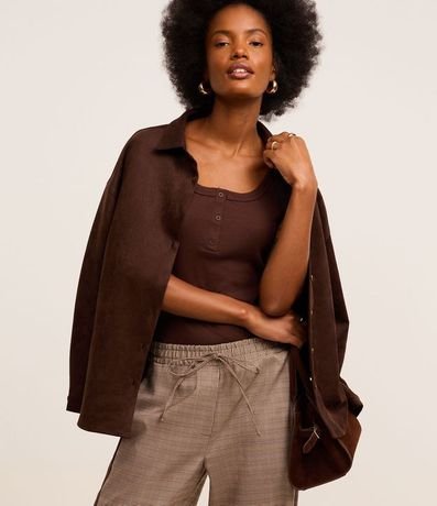 Blusa Musculosa en Rib con Media Vista de Botones 3