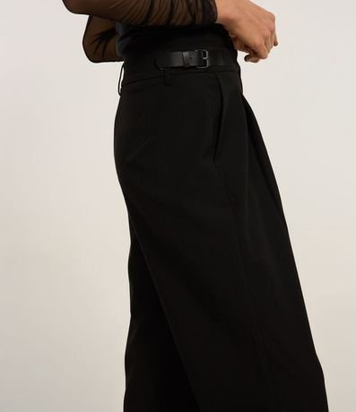 Pantalón en sastrería con Cintos laterales 4