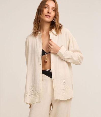 Camisa en Viscolino con Laise en la Bajo