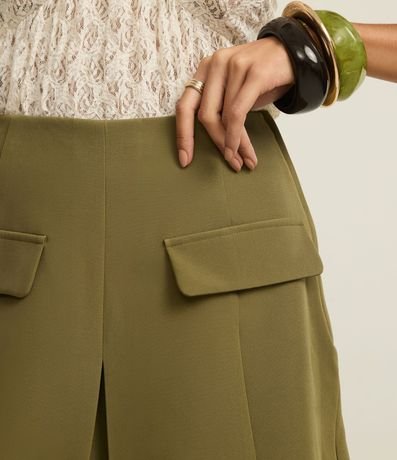 Short Pollera Sastre con Solapas y Recorte V con Traspase 4