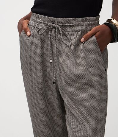 Pantalón en Crepé con Estampado Geométrico 4