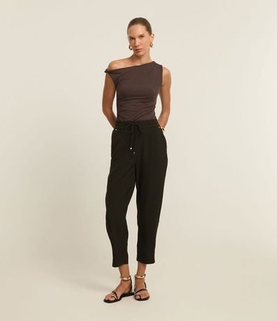 Pantalón Fluida Cintura Alta en Crepé con Estampa Lineas Curvas