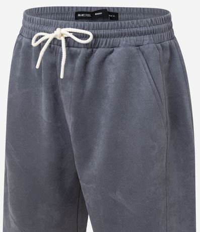 Bermuda Baggy en Gamuza con Detalles en Recortes 6