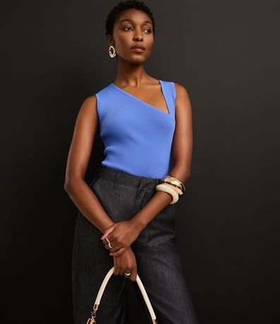 Blusa Acanalada en Punto con Escote Asimétrico 5