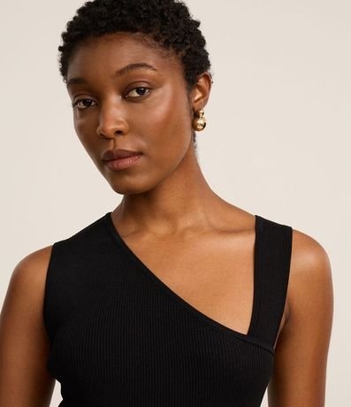 Blusa Acanalada en Punto con Escote Asimétrico 4