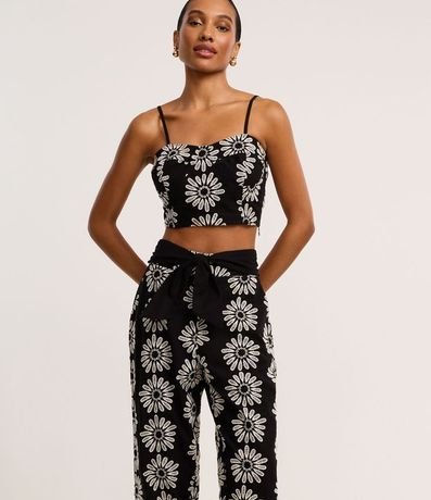 Pantalón Carrot en Laise con Bordado Floral Cutout 2
