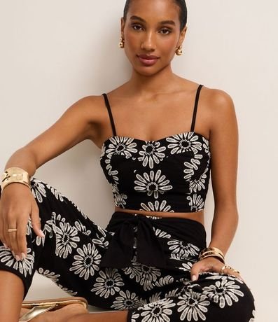 Pantalón Carrot en Laise con Bordado Floral Cutout 5