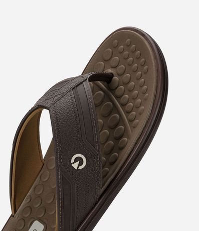 Ojota de Tiras Largas con Texturas y Pespontos 4