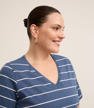 Blusa en Algodón Rayada con Cuello V Curve & Plus Size 3