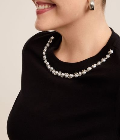 Blusa con Aplicación de Perlas y Strass en el Cuello Curve & Plus Size 3