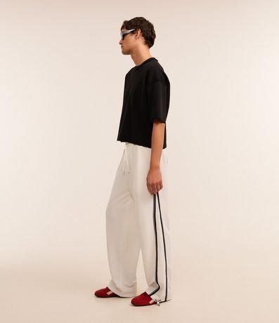 Pantalón Wide Leg en Helanca con Raya Lateral y Ajuste en la Bajo 4