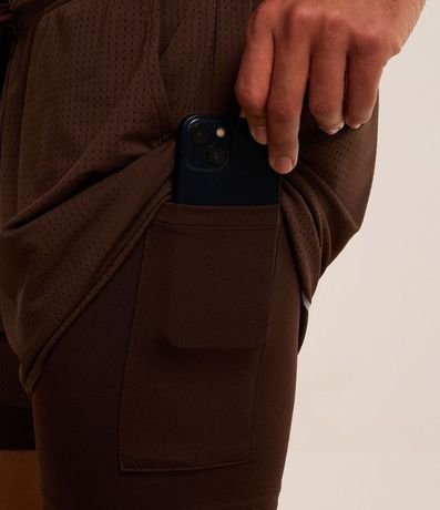 Bermuda Deportiva en Microfibra con Short de Compresión 3