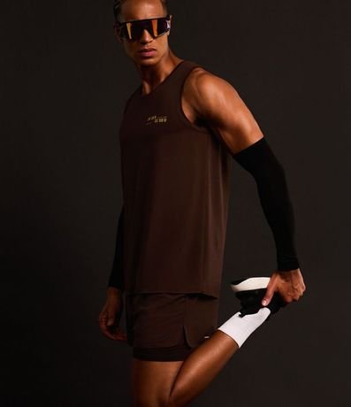 Bermuda Deportiva en Microfibra con Short de Compresión 4