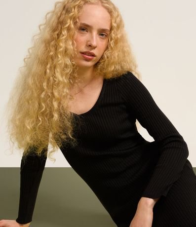 Vestido Long Midi en Punto con Textura y Fenda 5