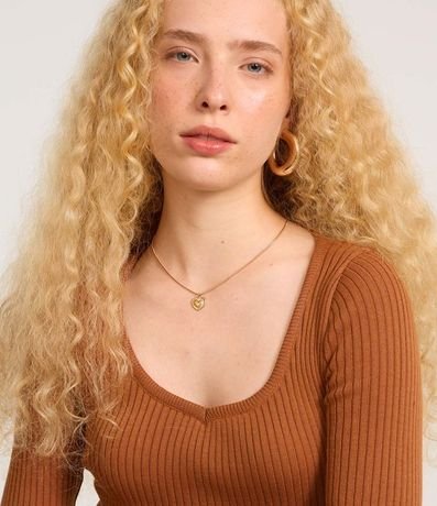 Vestido Long Midi en Punto con Textura y Fenda 3