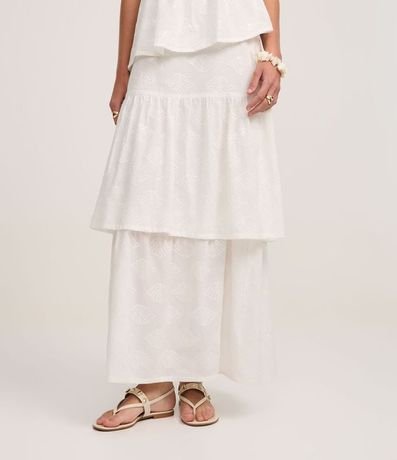 Pollera Evasê Midi en Laise con Superposición y Bordado 3