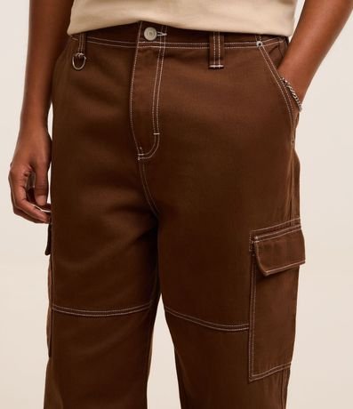 Pantalón Baggy en Sarga con Pespuntes Contrastantes 4