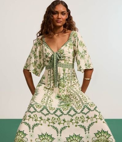 Vestido Evasê Largo en Chalis con Estampa Floral 6