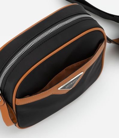 Cartera Transversal Pequeña con Detalles Contrastantes 5