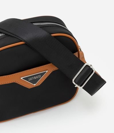 Cartera Transversal Pequeña con Detalles Contrastantes 7