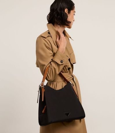 Cartera Hobo Grande con Asa y Detalles Contrastantes 7