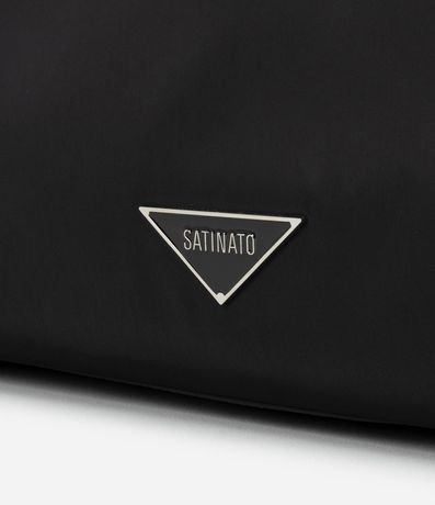 Cartera Hobo Grande con Asa y Detalles Contrastantes 5