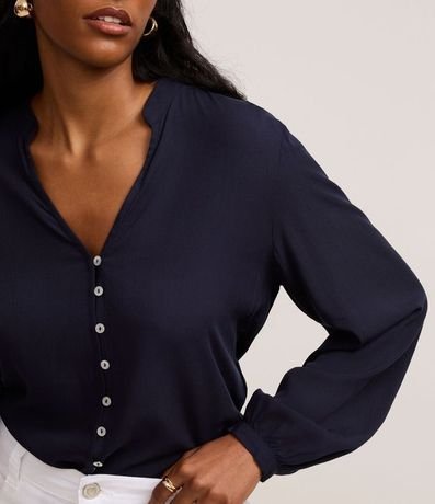 Camisa en Viscosa con Cuello Padre y Botones 4