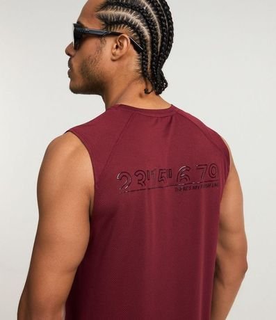 Musculosa Deportiva con Tecnologia Dry con Estampa Lettering There's No Finish Line Texturizada 4