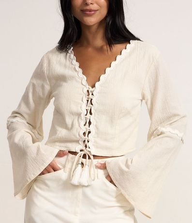 Blusa Cropped en Anarruga con Detalles en el Borde 3