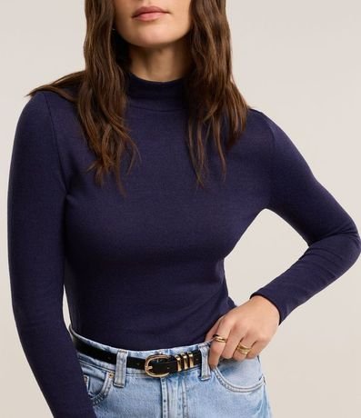 Blusa Texturizada con Cuello Alto y Manga Larga 4