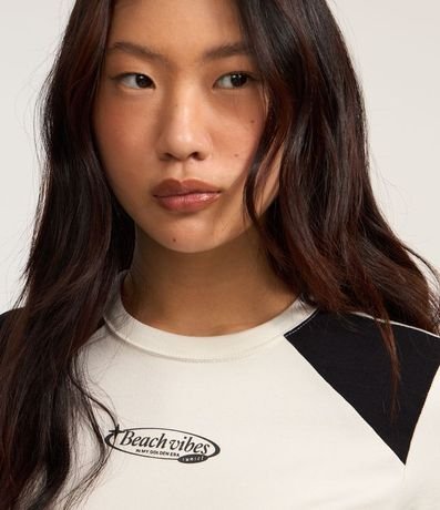 Blusa Baby Look en Algodón con Recortes Contrastantes 4