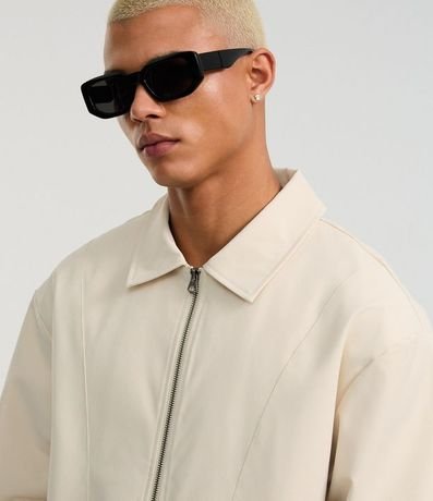 Campera Boxy con Elástico en el Ruedo y Recortes 6