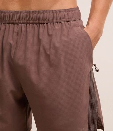 Bermuda Deportiva con Abertura en el Lateral y Respirable 4