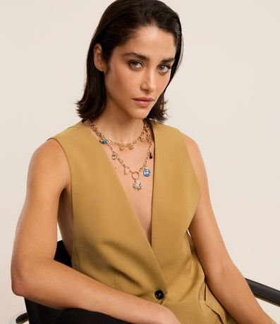 Collar Capas en Eslabones con Efecto Martillado y Colgantes Místicos 4