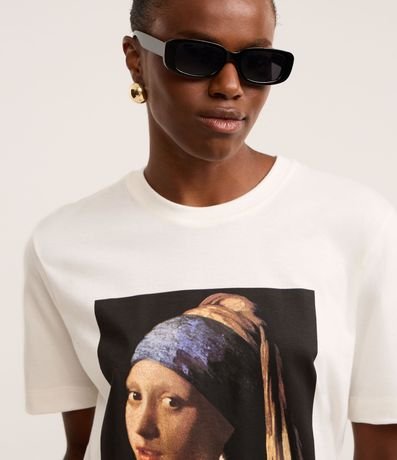 Remera en Algodón con Estampa Mujer con Caravana de Perla 4