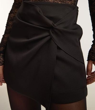 Short Pollera en Sastrería con Nudo Delantero 4