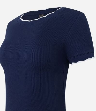 Blusa en Algodón con Detalle Ondulado Contrastante 6