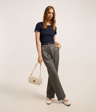 Blusa en Algodón con Detalle Ondulado Contrastante 3