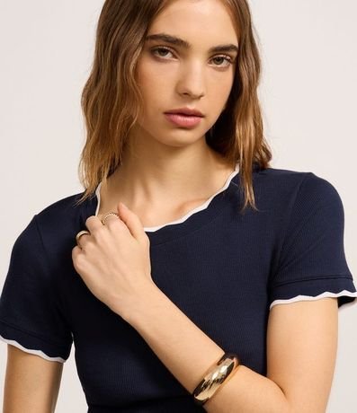 Blusa en Algodón con Detalle Ondulado Contrastante 4