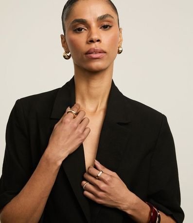 Blazer en Viscosa con Botón Metalizado y Manga Corta 4