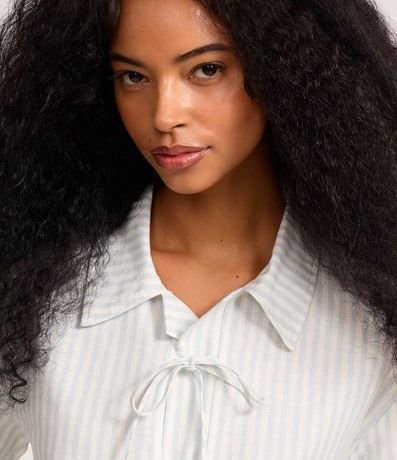 Camisa en Sarga con Lazo de Moñas 4