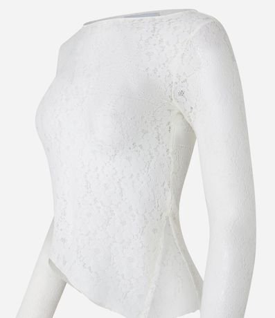 Blusa en Encaje con Bajo Asimétrica 7