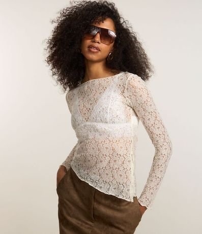 Blusa en Encaje con Bajo Asimétrica 2