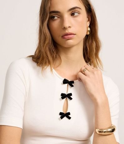 Blusa en Rib con Lazos de Terciopelo 2