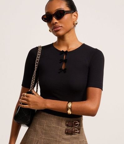 Blusa en Rib con Lazos de Terciopelo