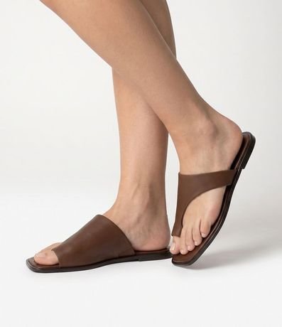 Sandalia Plana Mule en Cuero con Parte Superior Ancha 2