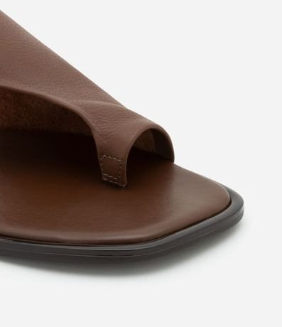 Sandalia Plana Mule en Cuero con Parte Superior Ancha 4